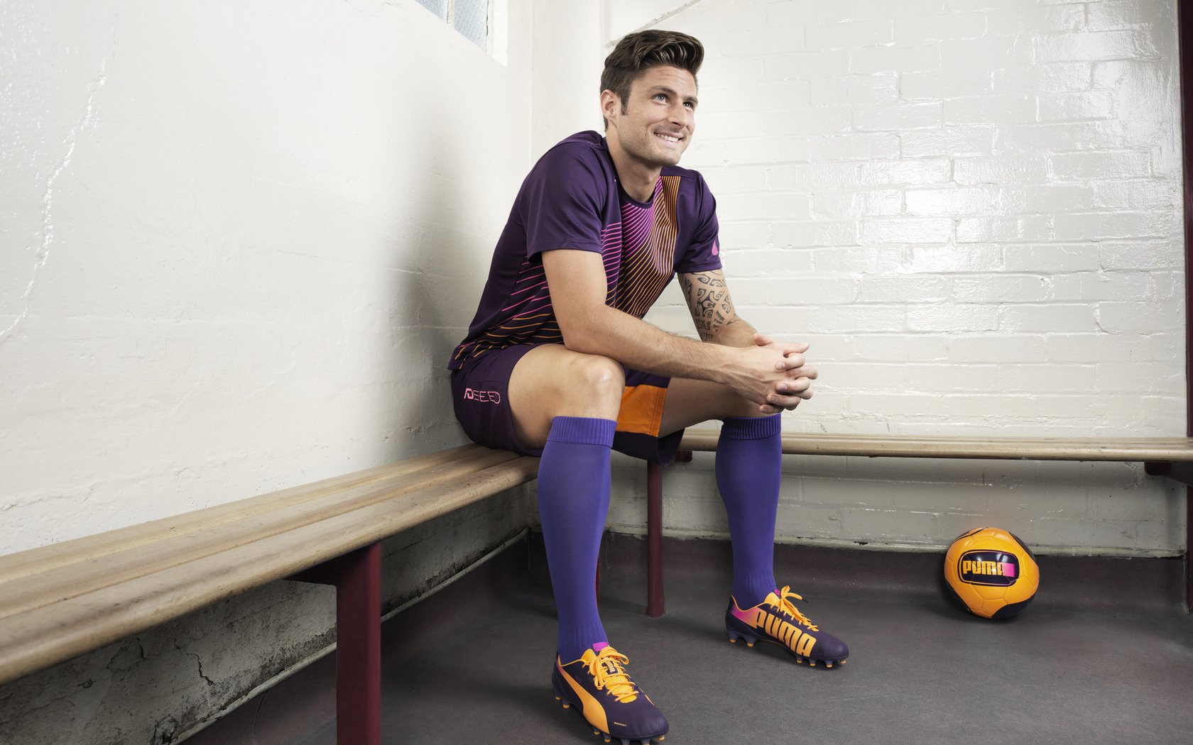 卡马文加里程碑之夜，那不勒斯用卡塔尔式资本完成对足球的碾压